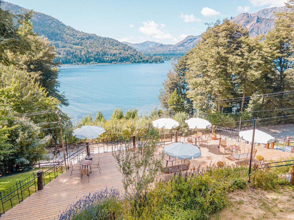 Vista desde la propiedad hacia los alrededores de Villa Los Coihues